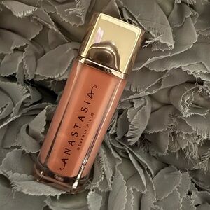 Anastasia Beverly Hills Foundation - Warm Tan